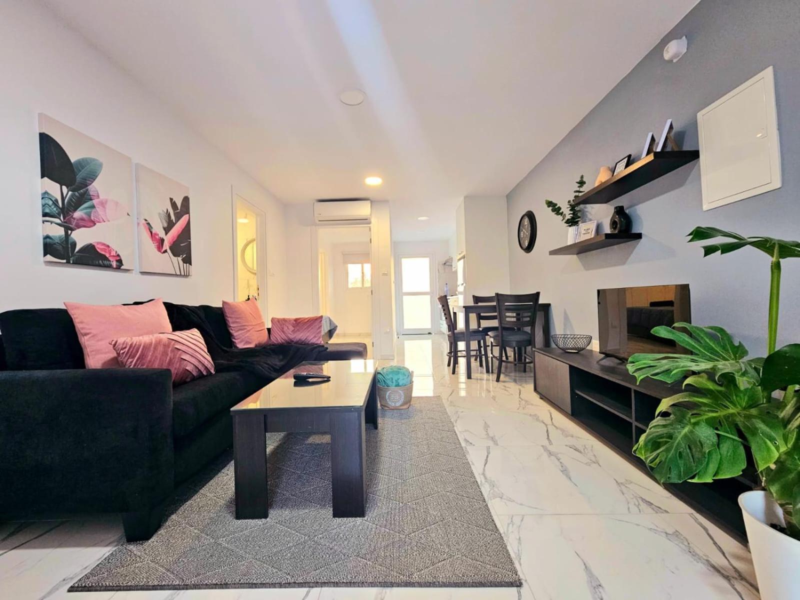 1Bd Beach Apartment Paphos Eksteriør bilde