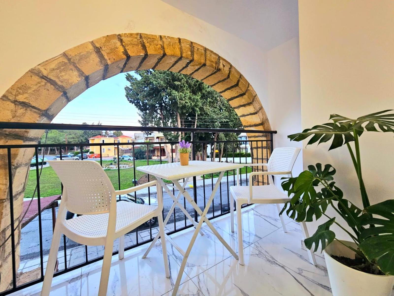 1Bd Beach Apartment Paphos Eksteriør bilde